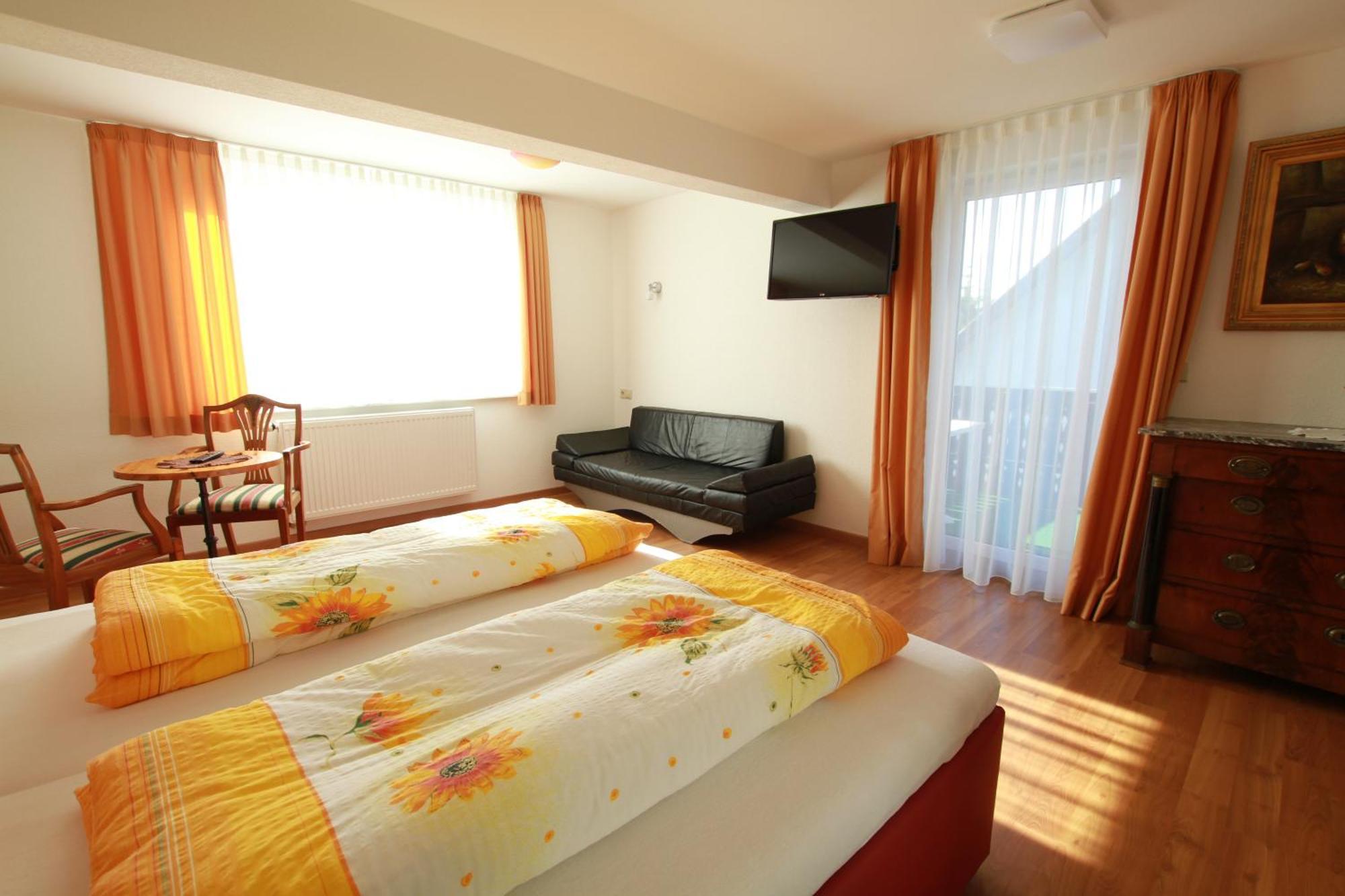 Gaestehaus Pfefferle Hotel Garni Und Ferienwohnungen Sigmaringen Rum bild