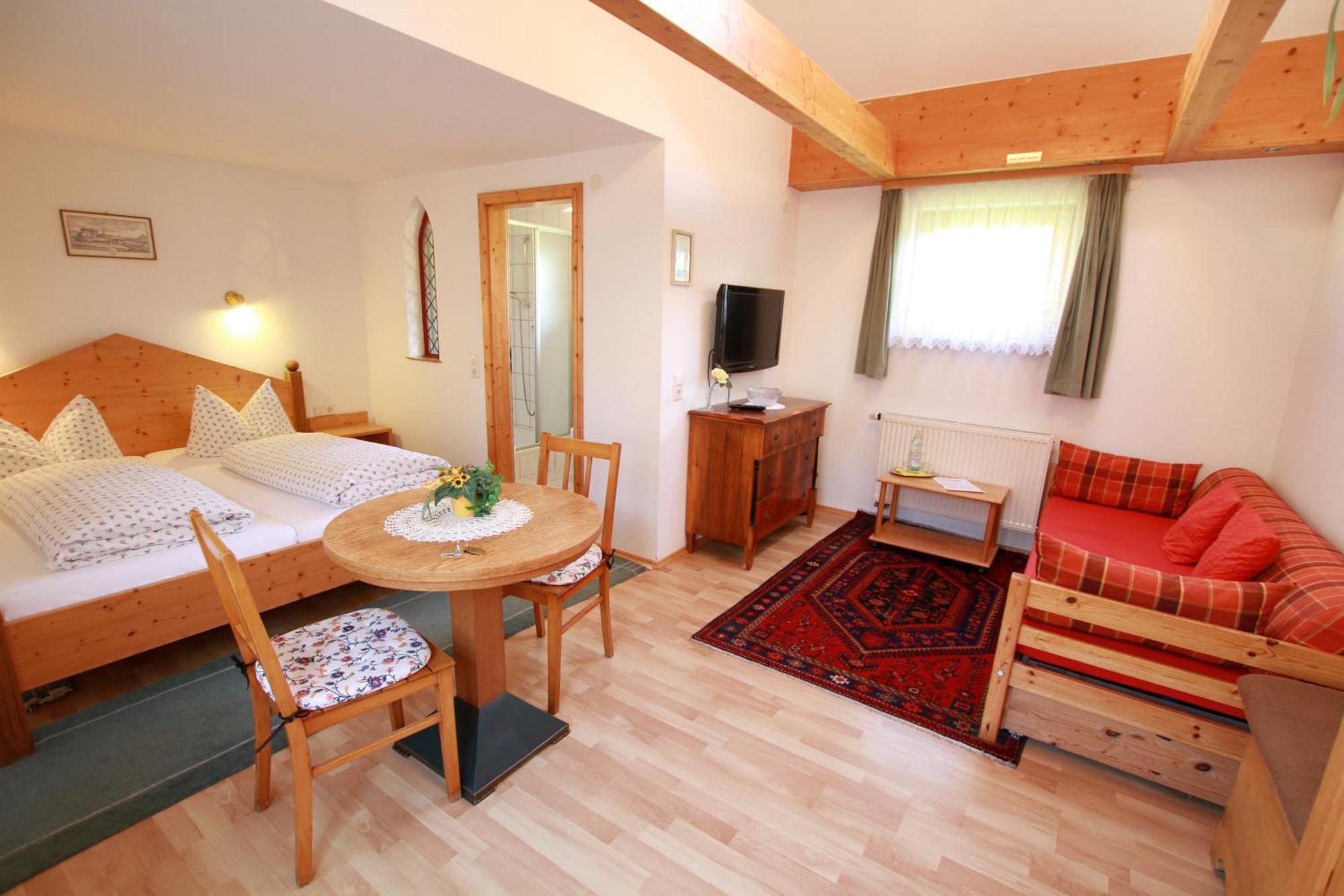 Gaestehaus Pfefferle Hotel Garni Und Ferienwohnungen Sigmaringen Rum bild